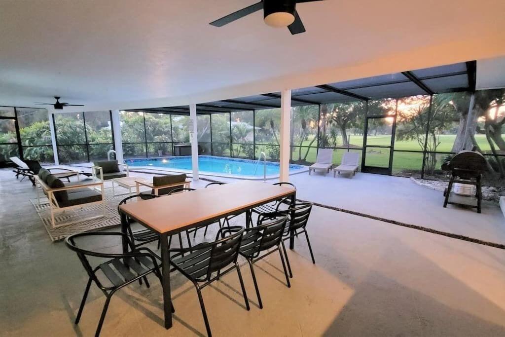 Remodeled 4Br Pool Home / Golf View/Near Beaches Sarasota megye Kültér fotó